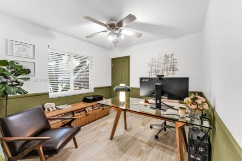 Купить виллу или дом в Хомстед, Флорида 6 спален, 212м2, № 1996046 - фото 30