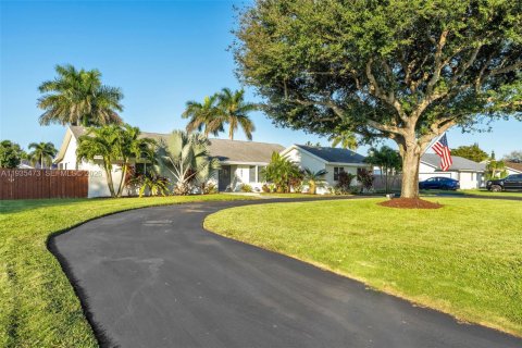 Купить виллу или дом в Хомстед, Флорида 6 спален, 212м2, № 1996046 - фото 4