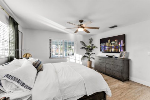 Купить виллу или дом в Хомстед, Флорида 6 спален, 212м2, № 1996046 - фото 25