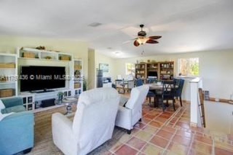 House in Key Largo, Florida 2 bedrooms, 164.99 sq.m. № 1862697 - photo 20