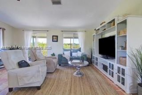 House in Key Largo, Florida 2 bedrooms, 164.99 sq.m. № 1862697 - photo 19