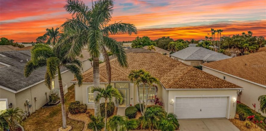 Villa ou maison à Punta Gorda, Floride 3 chambres, 143.26 m2 № 2135231