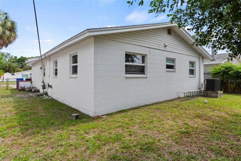 Casa en venta en Saint Petersburg, Florida, 2 dormitorios, 87.79 m2 № 2215137 - foto 9
