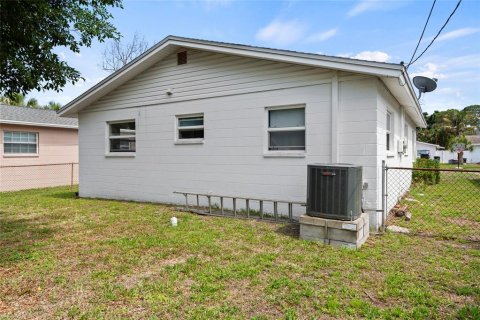 Casa en venta en Saint Petersburg, Florida, 2 dormitorios, 87.79 m2 № 2215137 - foto 12