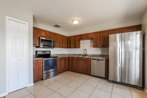 Casa en alquiler en Kissimmee, Florida, 3 dormitorios, 133.5 m2 № 1893720 - foto 8