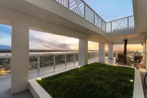 Condominio en venta en Daytona Beach, Florida, 4 dormitorios, 492.38 m2 № 1532749 - foto 11