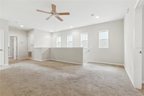 House in Winter Garden, Florida 3 bedrooms, 219.99 sq.m. № 1874028 - photo 25