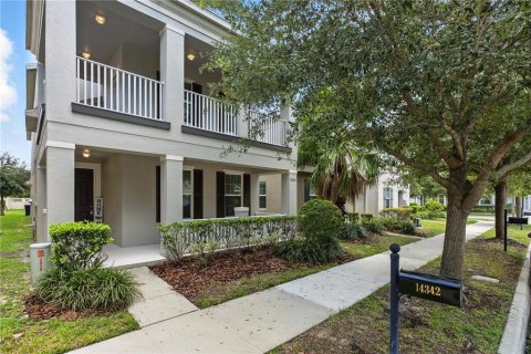 House in Winter Garden, Florida 3 bedrooms, 219.99 sq.m. № 1874028 - photo 2