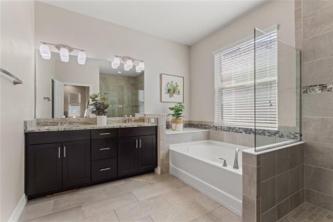 Villa ou maison à vendre à Orlando, Floride: 4 chambres, 201.6 m2 № 1844266 - photo 16