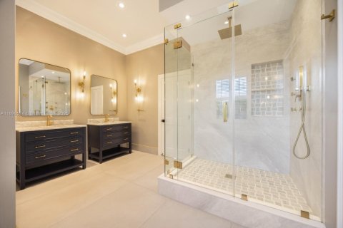 Casa en venta en Palmetto Bay, Florida, 5 dormitorios, 430.42 m2 № 1944882 - foto 14