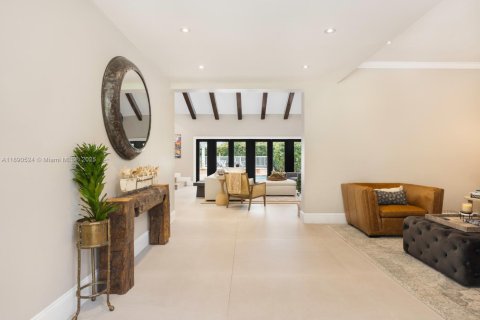 Casa en venta en Palmetto Bay, Florida, 5 dormitorios, 430.42 m2 № 1944882 - foto 5