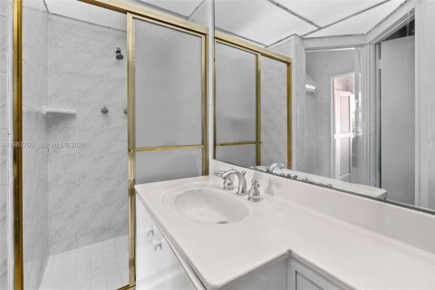 Купить кондоминиум в Майами-Бич, Флорида 14.12м2, № 2049086 - фото 6