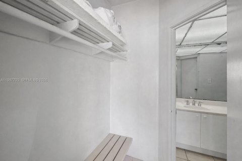 Купить кондоминиум в Майами-Бич, Флорида 14.12м2, № 2049086 - фото 5