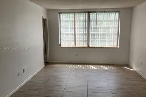 Apartment in Miami, Florida 2 bedrooms, 107.4 sq.m. № 1953532 - photo 4