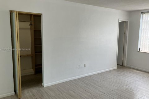 Apartment in Miami, Florida 2 bedrooms, 107.4 sq.m. № 1953532 - photo 5
