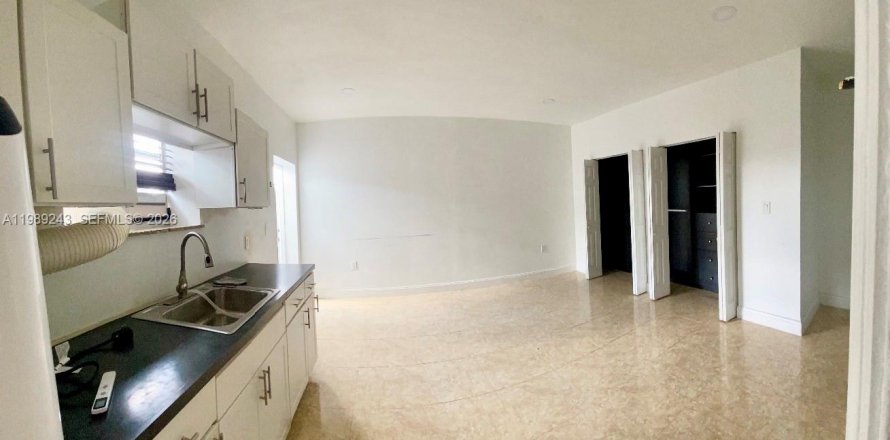 Villa ou maison à Miami, Floride 1 chambre, 32.52 m2 № 2051458