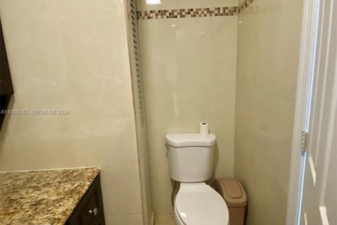 Villa ou maison à louer à Miami, Floride: 1 chambre, 32.52 m2 № 2051458 - photo 3