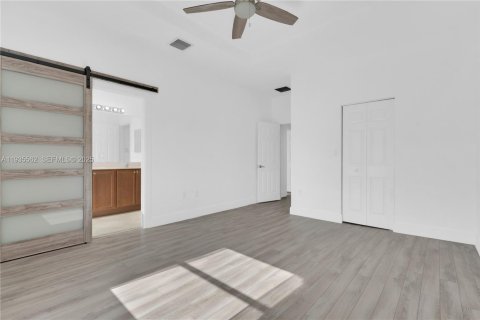 Casa en alquiler en Homestead, Florida, 3 dormitorios, 161.74 m2 № 1993624 - foto 25