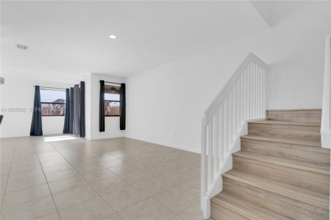 Casa en alquiler en Homestead, Florida, 3 dormitorios, 161.74 m2 № 1993624 - foto 6