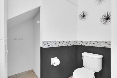 Casa en alquiler en Homestead, Florida, 3 dormitorios, 161.74 m2 № 1993624 - foto 4