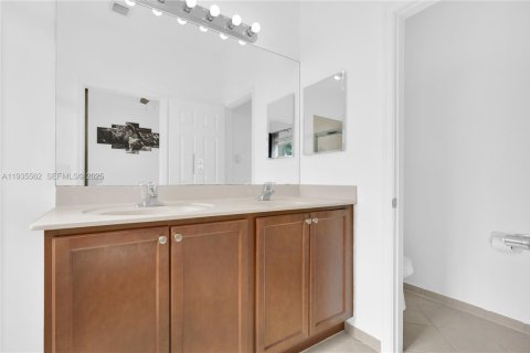 Casa en alquiler en Homestead, Florida, 3 dormitorios, 161.74 m2 № 1993624 - foto 27