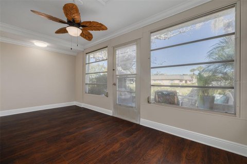 Copropriété à vendre à New Port Richey, Floride: 2 chambres, 77.2 m2 № 2141905 - photo 17