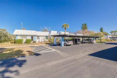 Copropriété à vendre à New Port Richey, Floride: 2 chambres, 77.2 m2 № 2141905 - photo 7