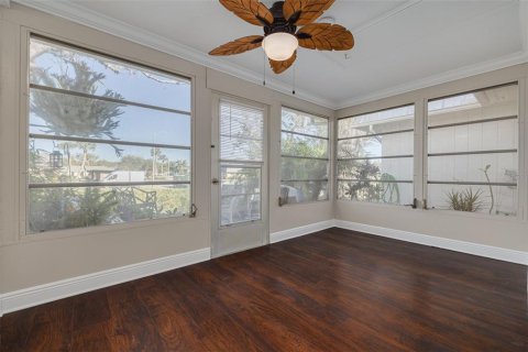 Copropriété à vendre à New Port Richey, Floride: 2 chambres, 77.2 m2 № 2141905 - photo 16