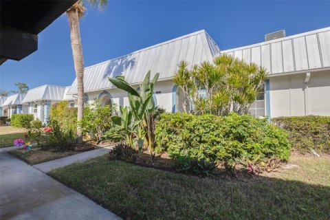 Copropriété à vendre à New Port Richey, Floride: 2 chambres, 77.2 m2 № 2141905 - photo 9