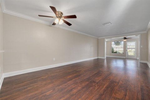 Copropriété à vendre à New Port Richey, Floride: 2 chambres, 77.2 m2 № 2141905 - photo 11
