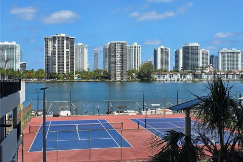 Copropriété à vendre à Aventura, Floride: 1 chambre, 82.4 m2 № 2186115 - photo 19