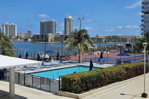 Copropriété à vendre à Aventura, Floride: 1 chambre, 82.4 m2 № 2186115 - photo 23
