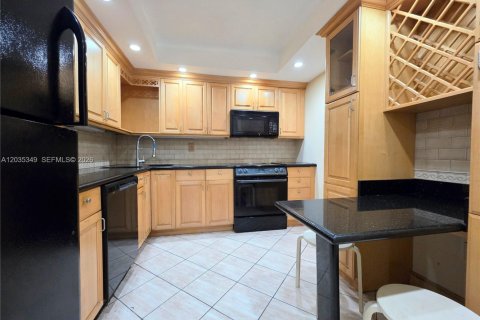 Copropriété à vendre à Aventura, Floride: 1 chambre, 82.4 m2 № 2186115 - photo 3