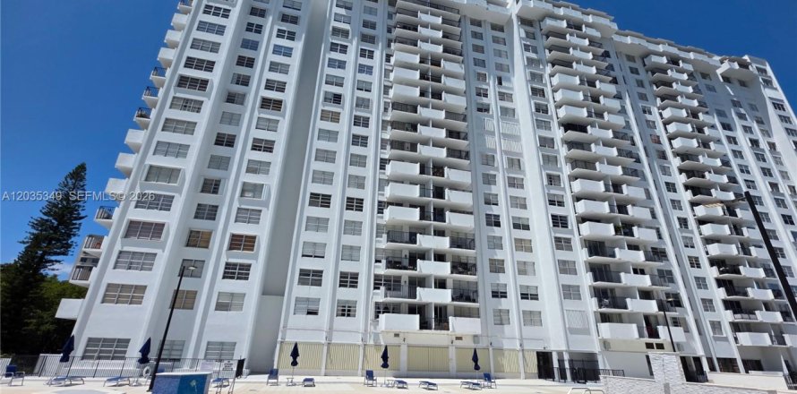 Condo à Aventura, Floride, 1 chambre № 2186115