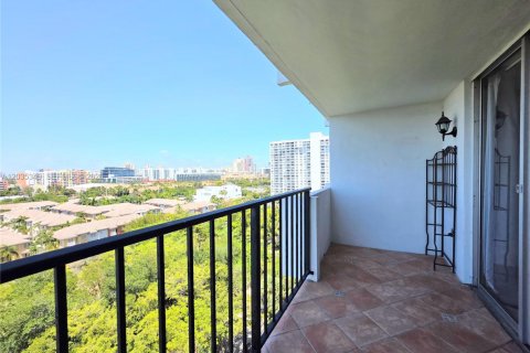 Copropriété à vendre à Aventura, Floride: 1 chambre, 82.4 m2 № 2186115 - photo 8