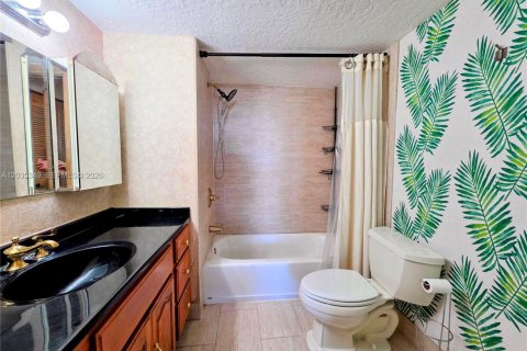 Copropriété à vendre à Aventura, Floride: 1 chambre, 82.4 m2 № 2186115 - photo 4