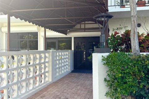 Copropriété à vendre à Key Biscayne, Floride: 1 chambre, 69.12 m2 № 1697043 - photo 3