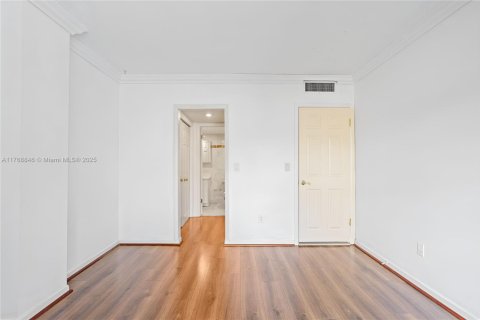 Copropriété à vendre à Key Biscayne, Floride: 1 chambre, 69.12 m2 № 1697043 - photo 27