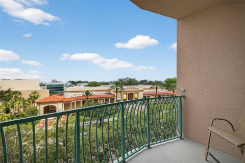 Copropriété à vendre à Saint Petersburg, Floride: 3 chambres, 241.55 m2 № 2224297 - photo 25