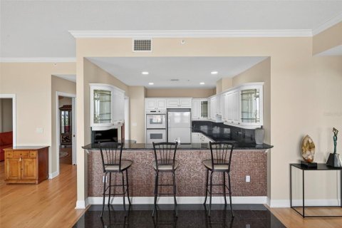 Copropriété à vendre à Saint Petersburg, Floride: 3 chambres, 241.55 m2 № 2224297 - photo 30