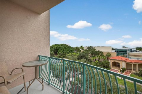 Copropriété à vendre à Saint Petersburg, Floride: 3 chambres, 241.55 m2 № 2224297 - photo 21