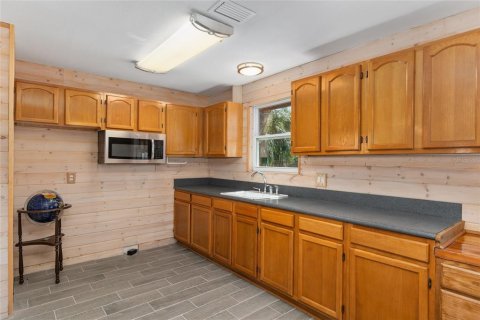 House in Crystal River, Florida 3 bedrooms, 106.28 sq.m. № 2117861 - photo 30