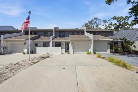 Townhouse in Tampa, Florida 2 bedrooms, 135.82 sq.m. № 2350034