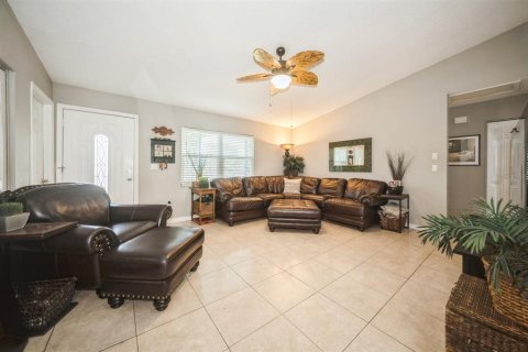 House in Riverview, Florida 3 bedrooms, 110.18 sq.m. № 1877456 - photo 6