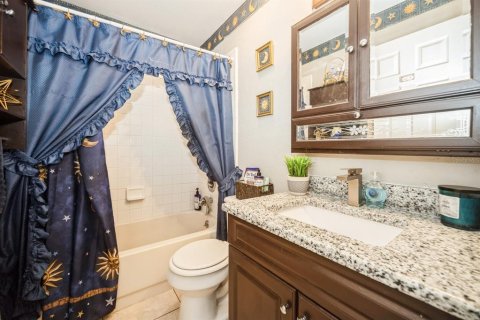 House in Riverview, Florida 3 bedrooms, 110.18 sq.m. № 1877456 - photo 19