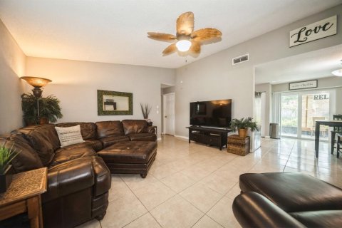 House in Riverview, Florida 3 bedrooms, 110.18 sq.m. № 1877456 - photo 5