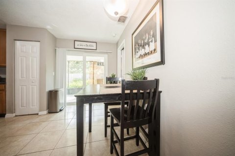 House in Riverview, Florida 3 bedrooms, 110.18 sq.m. № 1877456 - photo 7