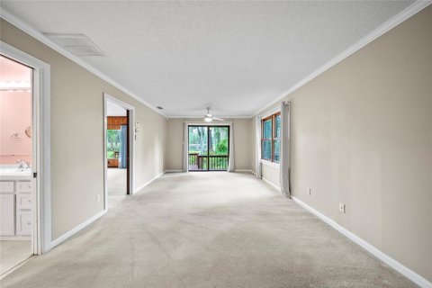 House in Odessa, Florida 4 bedrooms, 301 sq.m. № 1746890 - photo 18