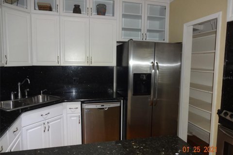 Condo in Orlando, Florida, 2 bedrooms  № 1819624 - photo 23