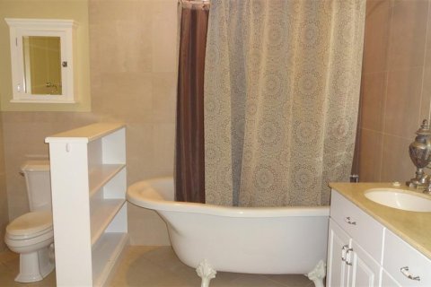 Condo in Orlando, Florida, 2 bedrooms  № 1819624 - photo 5